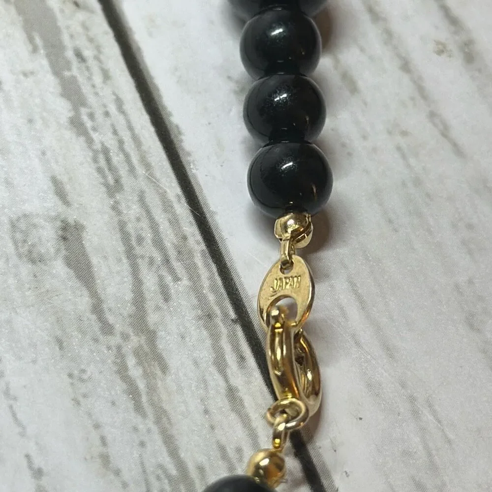 Cloisonné black purple